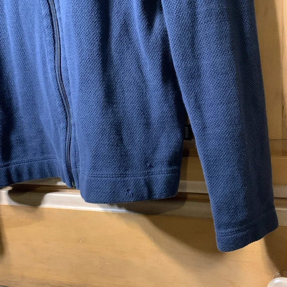 Hugo Boss (S) - Picture 15 of 16